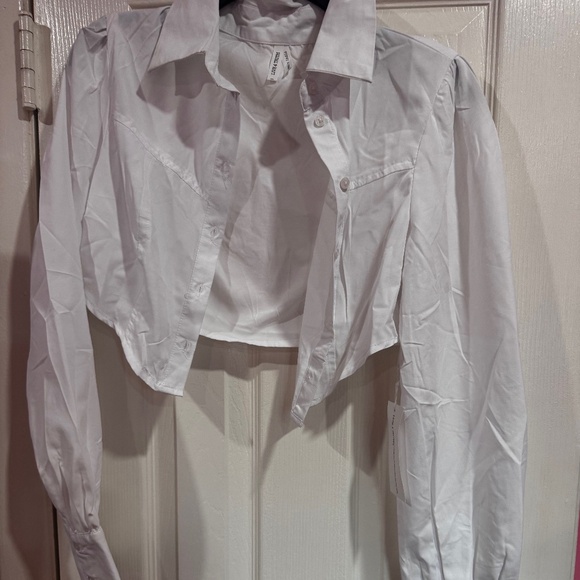 NEW NWT WHITE BUTTON DOWN CROP SHIRT - Picture 1 of 5